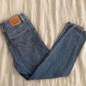 Levi’s high waisted mom jeans -27